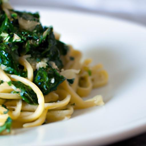 Garlic-Kissed Spinach Spaghetti: A Vibrant Pasta Delight