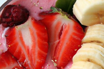 Berry Bliss: The Ultimate Strawberry Banana Smoothie Guide