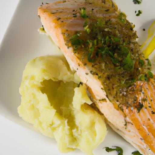 savor the Flavor: Baked Salmon with Garlic Mashed Potatoes
