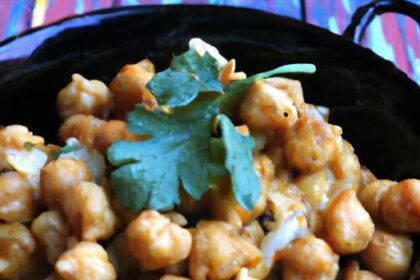 Flavorful Cauliflower & Chickpea Curry: A Healthy Delight