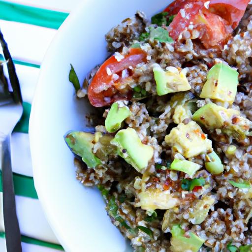 Refreshing Vegan Quinoa Salad with Tomato & Creamy ⁢Avocado