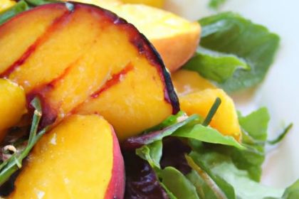 Summer Bliss: Refreshing Grilled Peach Salad with Peppery Arugula